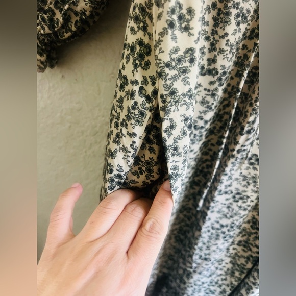 PIPER & SCOOT women’s dress floral print has pockets puffy sleeves NWT - Picture 4 of 14